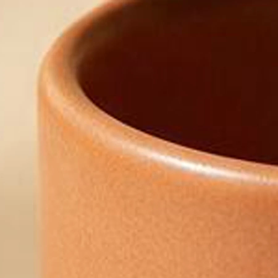 The rim of the cup in the original image, zoomed in: soft and blocky